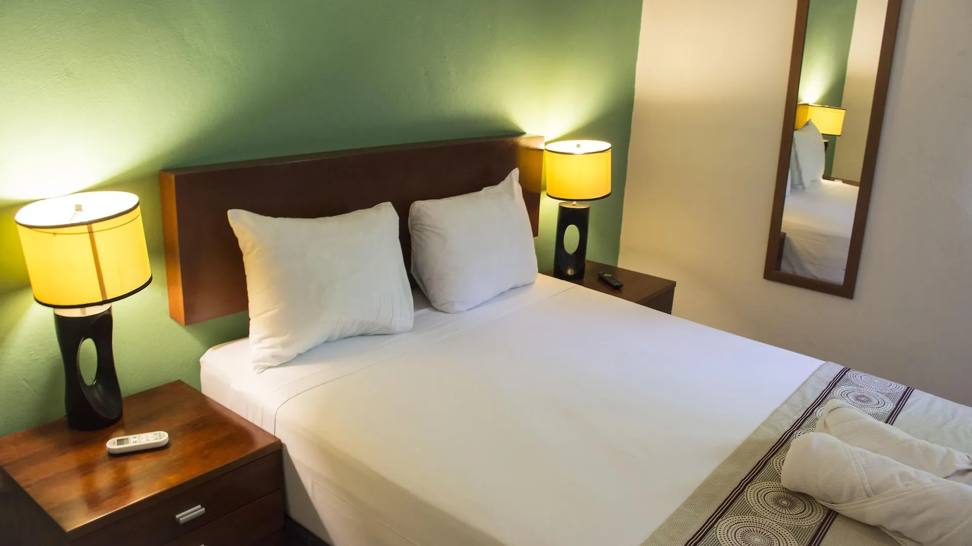 Lejlighedshotel Maya Suites By Lhmg Playa del Carmen