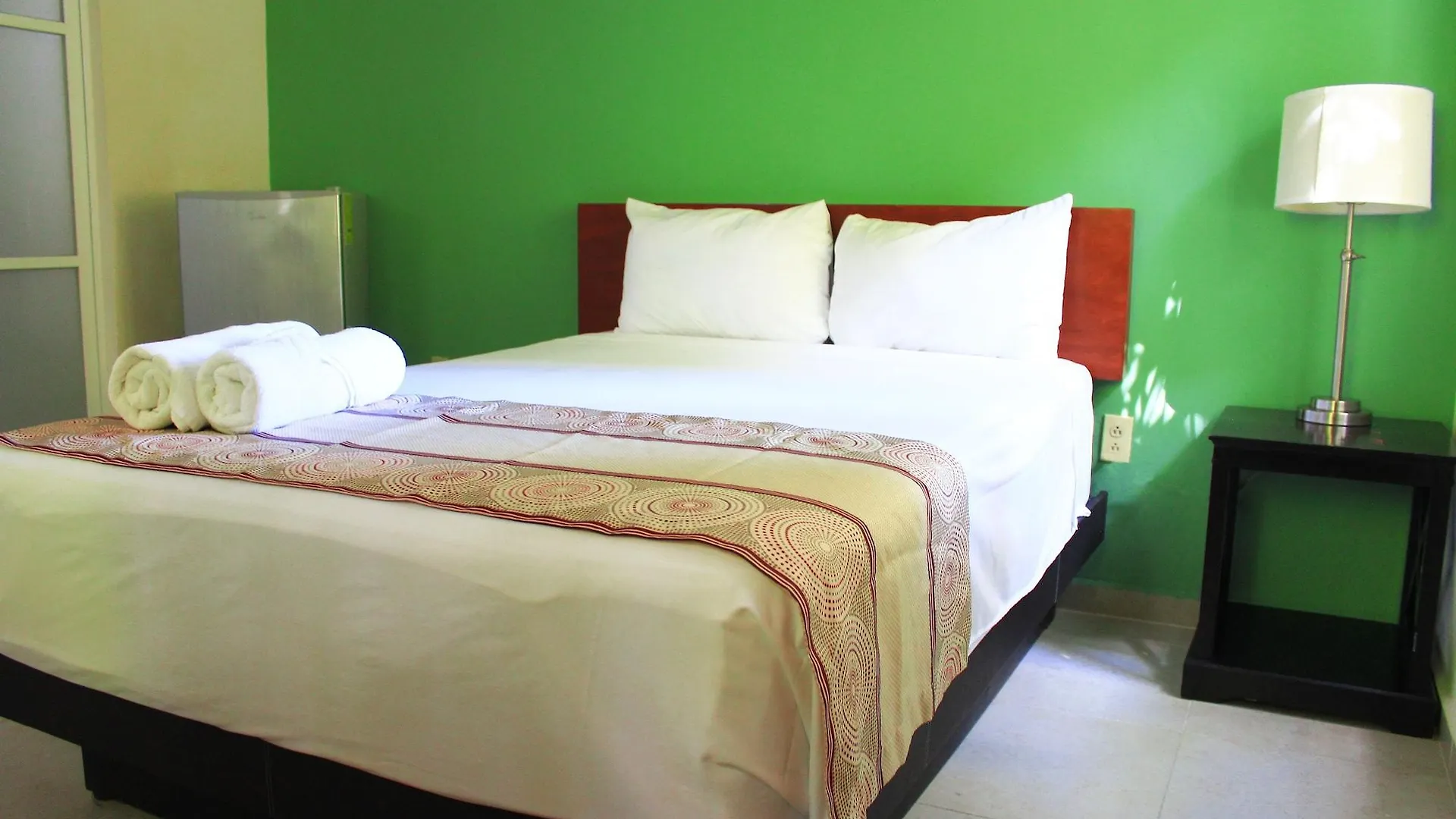 *** Apart-hotel Maya Suites By Lhmg Playa del Carmen México